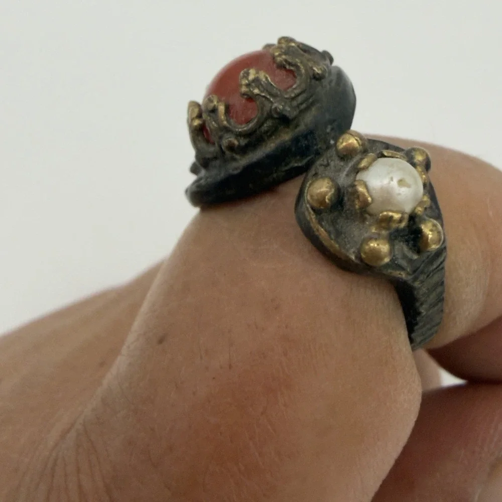 Vtg Carnelian Brass Ring Tibetan Tribal Statement By Pass Abstract Animal 7.5